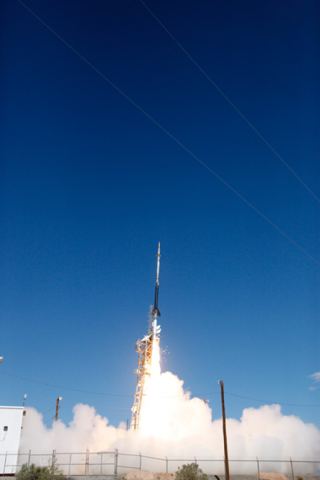 Photo : CLASP2 Sounding Rocket launch.