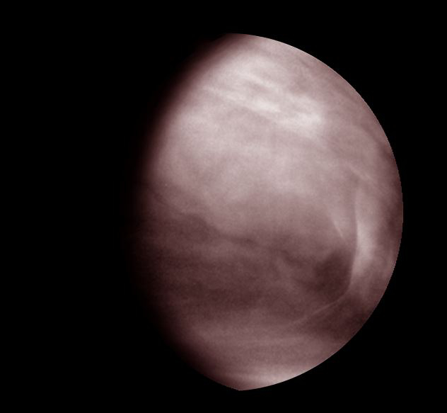 The middle clouds of Venus as observed on the evening side at 900-nm by the camera IR1 onboard JAXA's orbiter Akatsuki