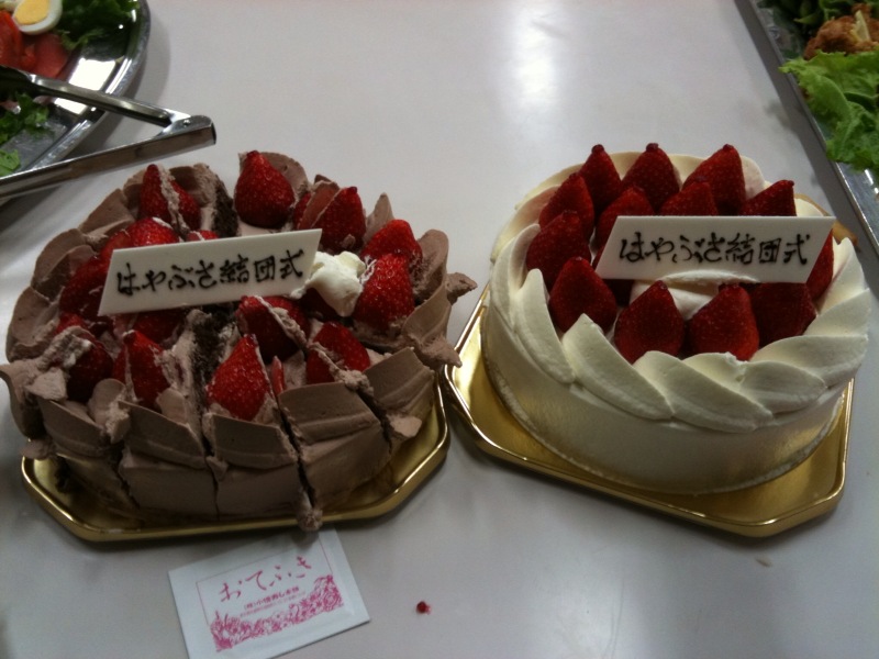 20100416-cakes.jpg