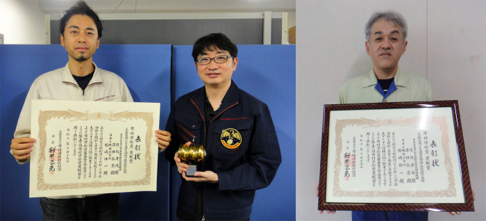 受賞者の写真。左から澤田弘崇氏、佐伯孝尚氏、松崎伸一氏。（画像クレジット：JAXA）