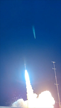 観測ロケットSS-520-3号機の打上げ(1)　- Launch of sounding rocket SS-520-3 (1) -の写真