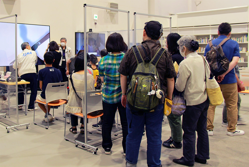 はやぶさWEEK 大盛況！JAXA相模原キャンパスでVR月面体験！　- Hayabusa Week was a big success! VR lunar experience at the JAXA Sagamihara campus. -の写真