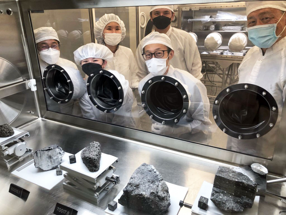 NASA/JSC キュレーターとのディープな対話: アポロミッションから はやぶさ２& OSIRIS-REx まで　- In-depth conversations with NASA/JSC curators: from Apollo missions to Hayabusa2 & OSIRIS-REx -の写真