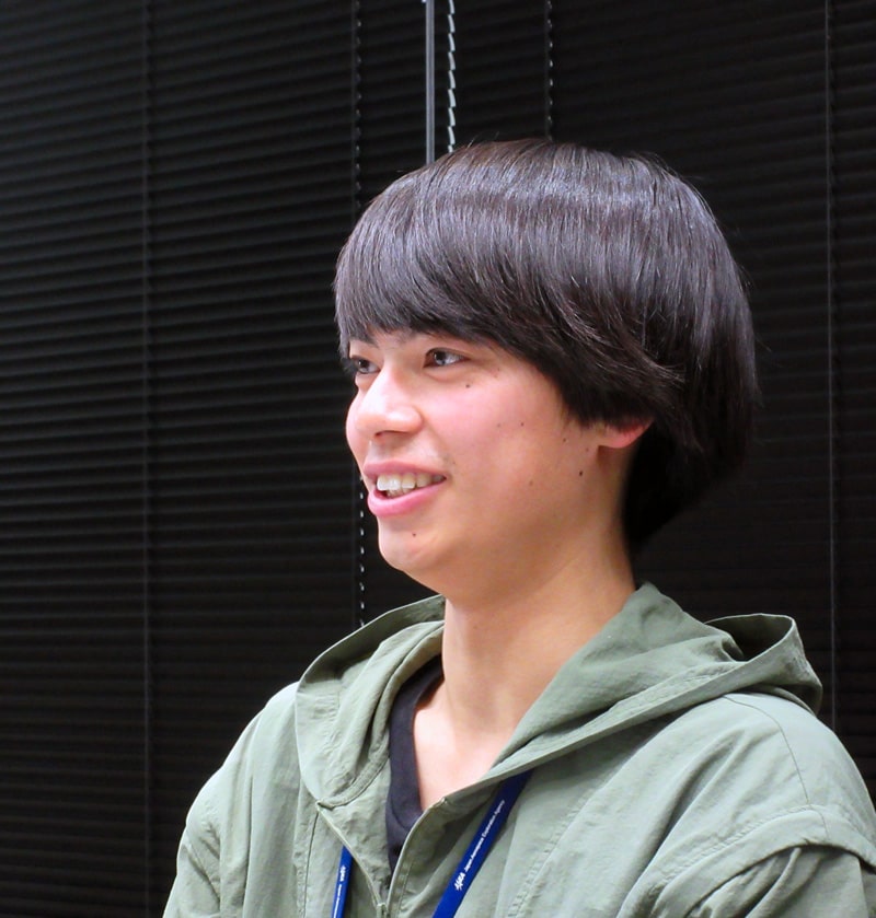 髙岡泰成氏インタビューの様子