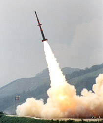 L-4S-4　発射の瞬間