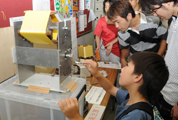 ʌJ2010_51